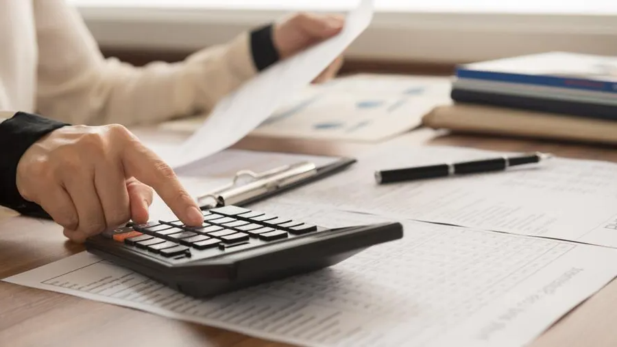 What are the Benefits of Hiring a Local Professional Tax Accountant in Bideford?